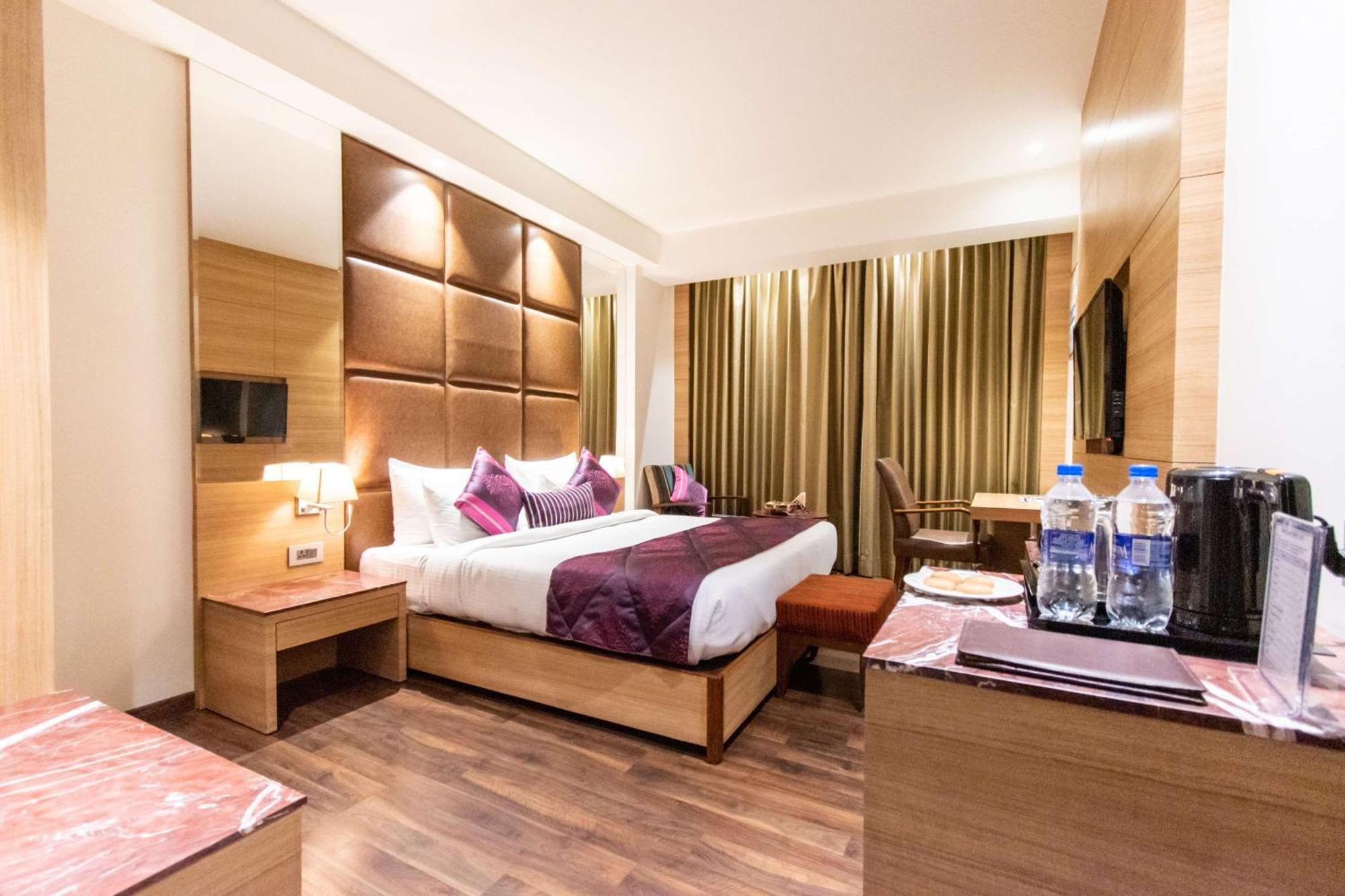 Best Western La Vista Pathānkot Extérieur photo