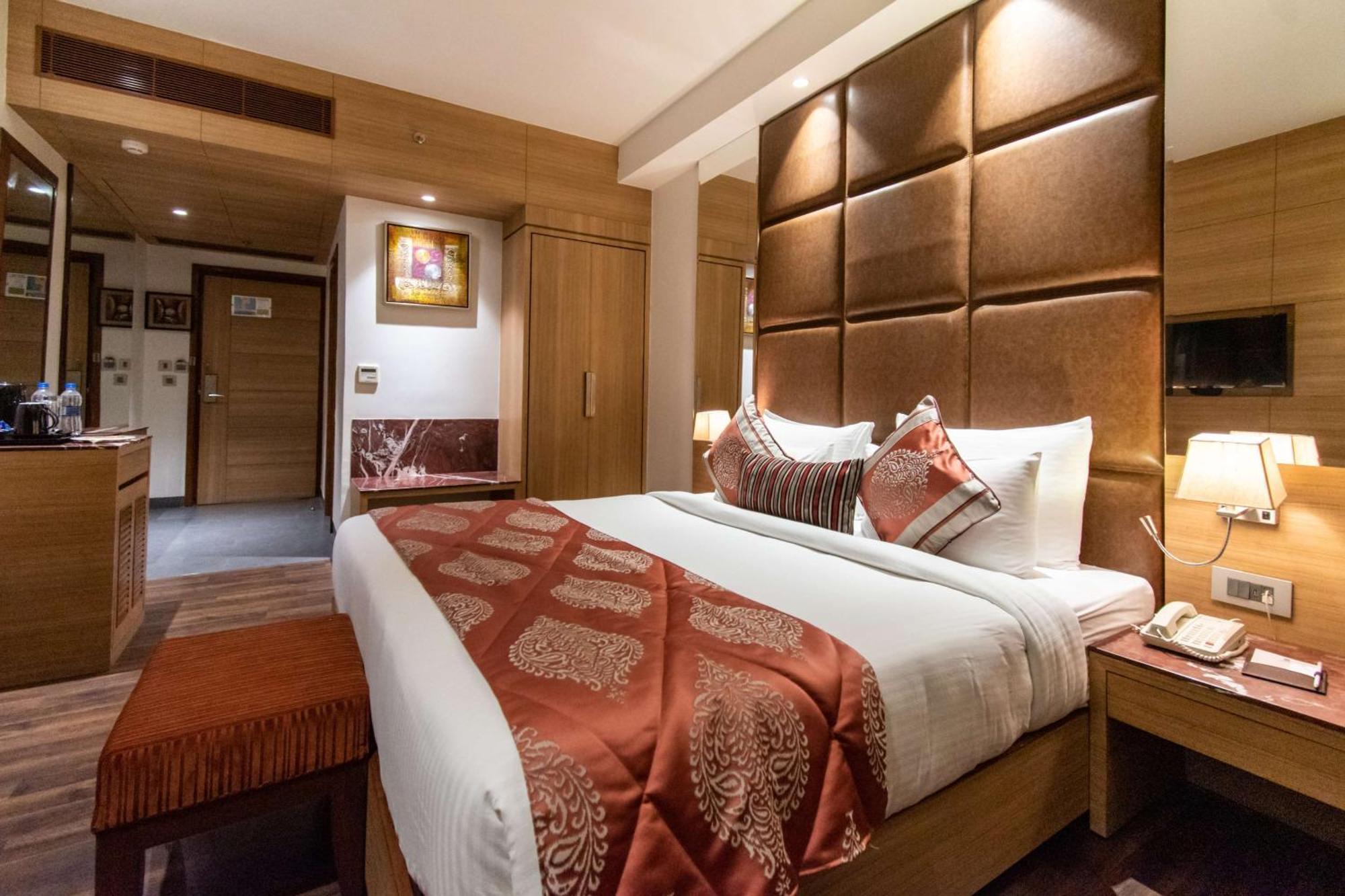 Best Western La Vista Pathānkot Extérieur photo