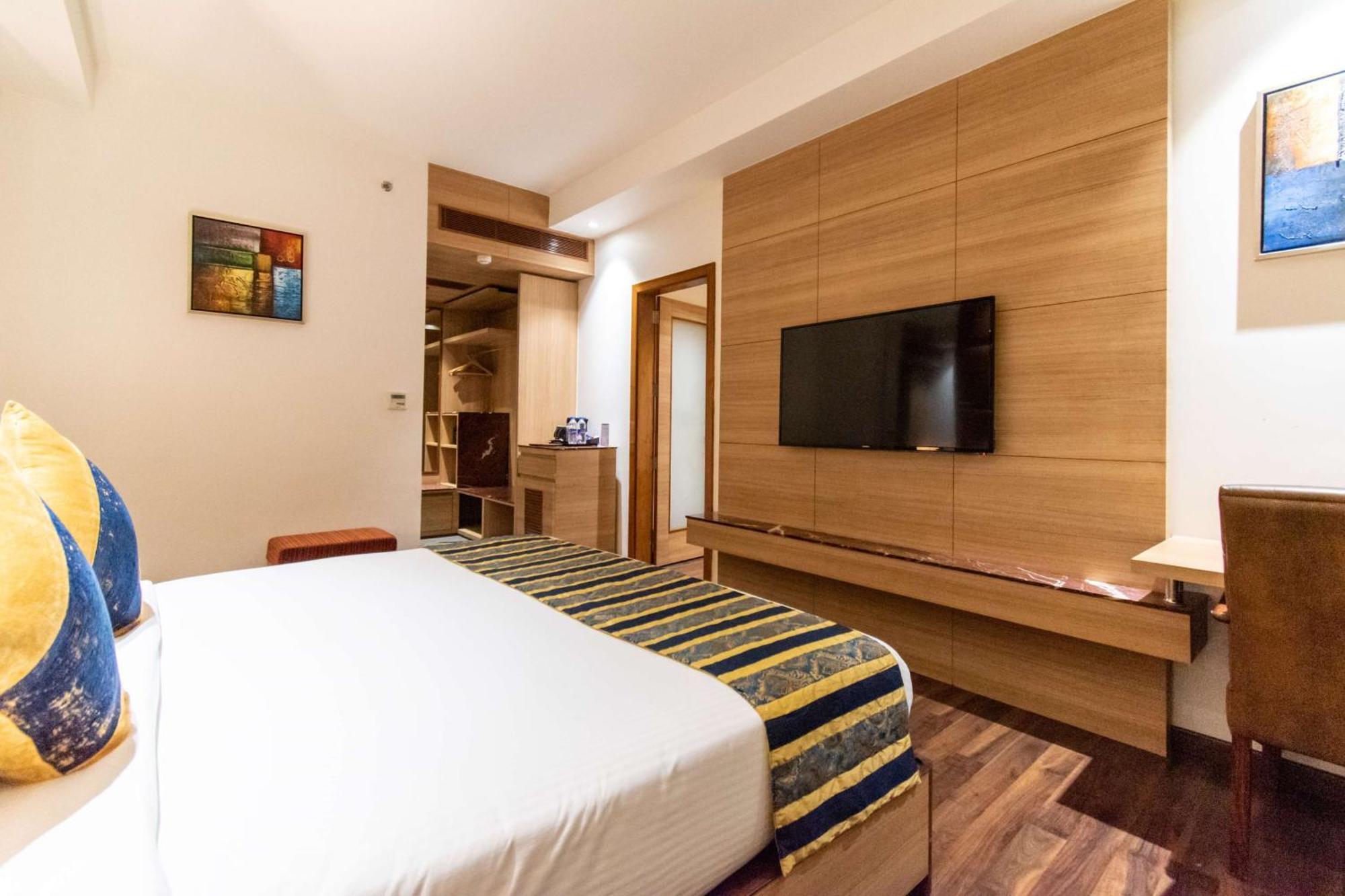 Best Western La Vista Pathānkot Extérieur photo