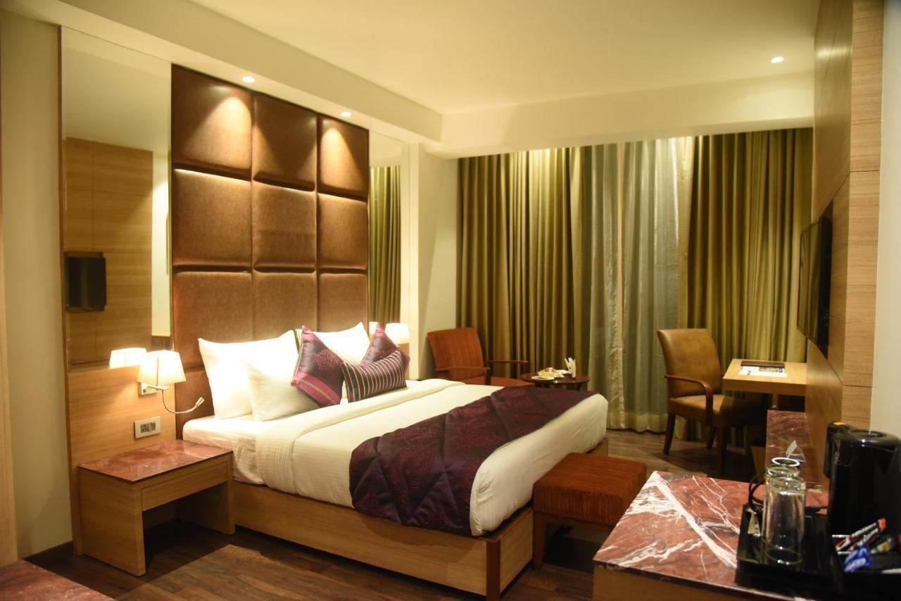 Best Western La Vista Pathānkot Extérieur photo